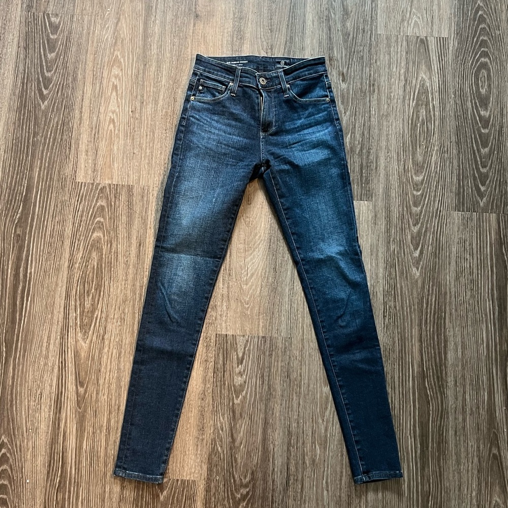 Like new AG Farrah Skinny High Rise Denim size 24 R